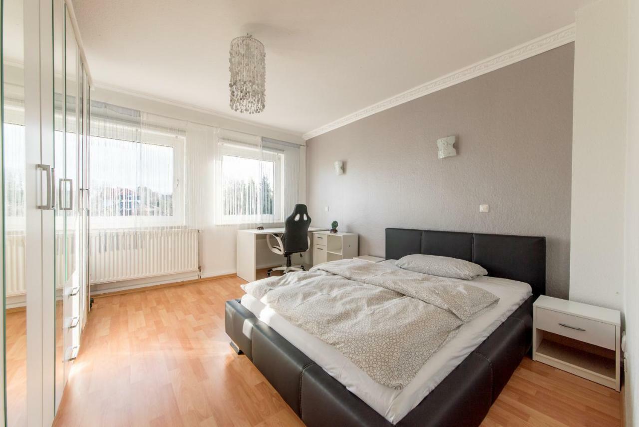 Ronnenberg Private Apartment מראה חיצוני תמונה